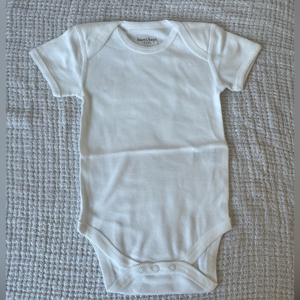 Burt's Bees White Short Sleeve Bodysuit Essential